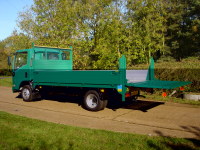Lightweight Dropside Vehicle Body with Tail Lift