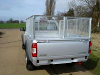 Isuzu Rodeo Pick Up Conversion - Cages with rear barn door. Calvanised steel toolbox. Full width alloy toolbox mounted on body to allow for full load length. 