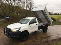 Toyota Hilux Single cab. All alloy Tipping body.Removable side/rear cages